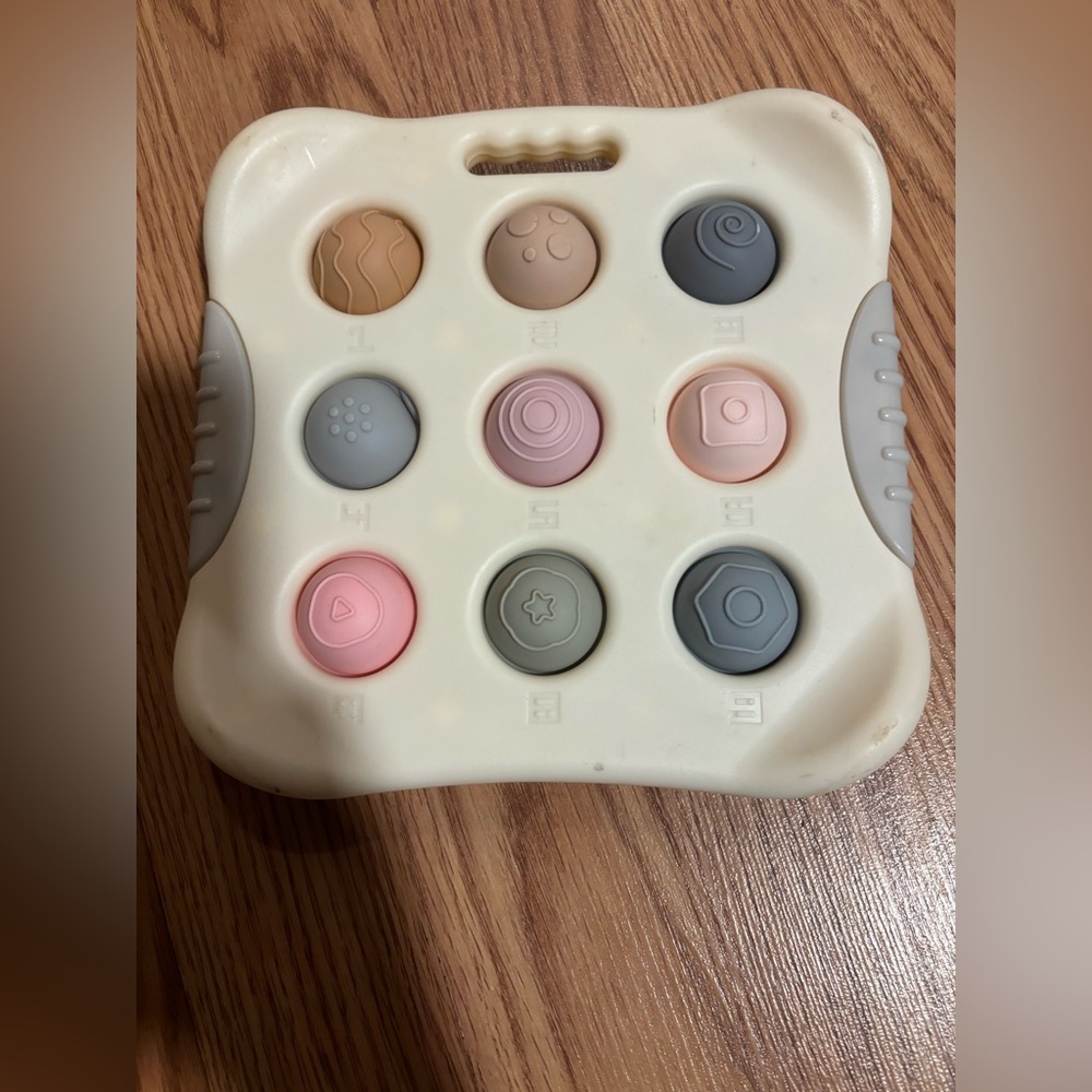 Neutral Pastel Pop-and-Press Sensory Toy - Beige/Pastel Colors
